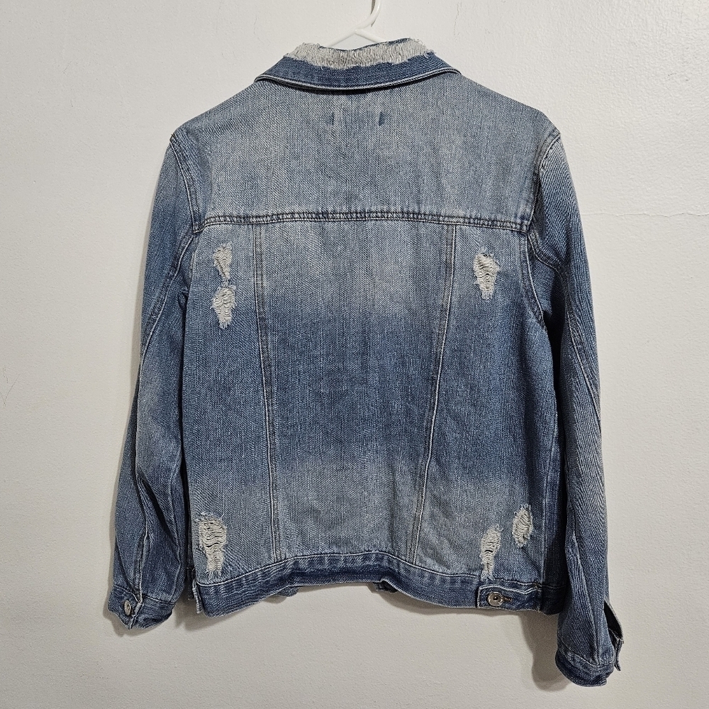 Women's Distressed Jean Jacket. Medium Wash. Size M. - Picture 3 of 9